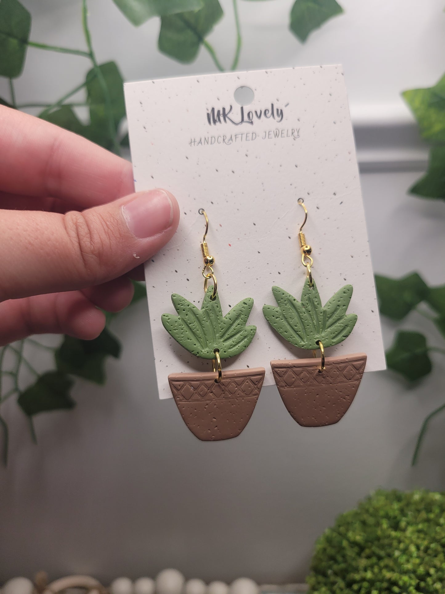 Plant Dangles
