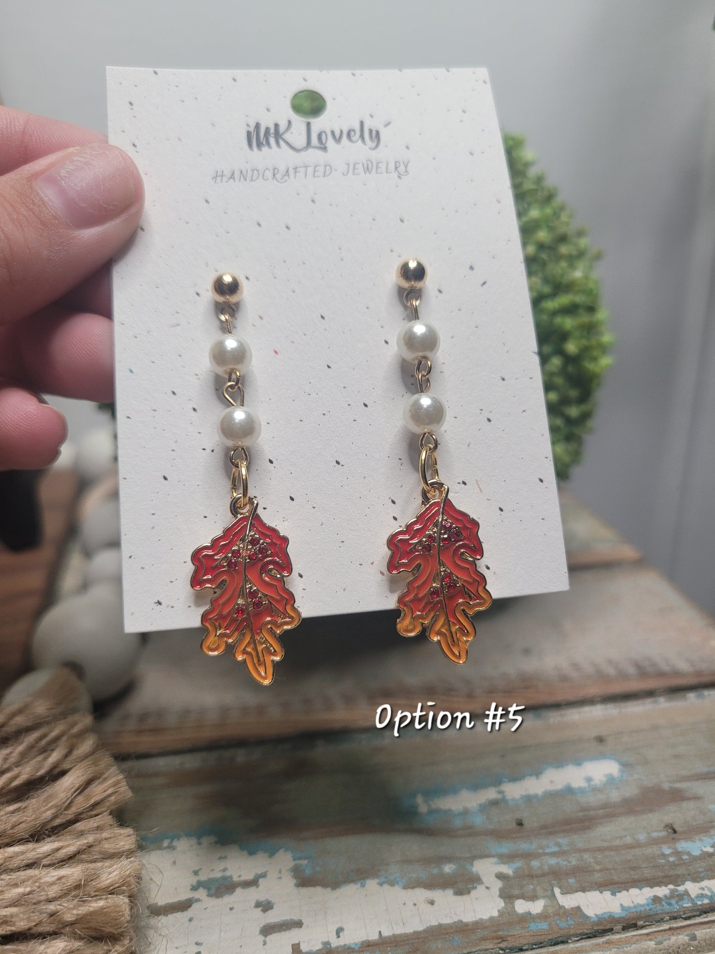 Leaf Charm Pearl Drops