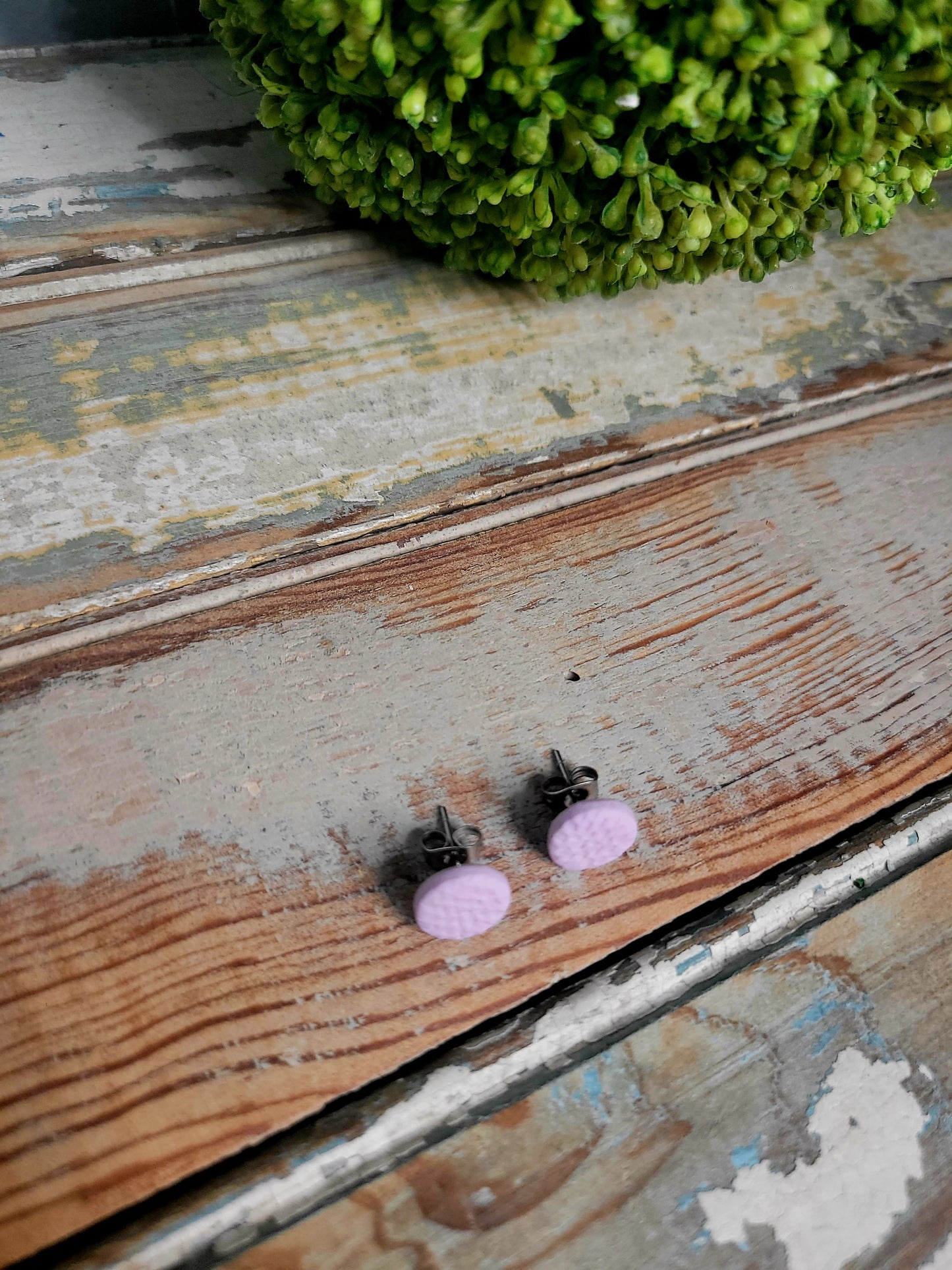 Lilac Stud Set