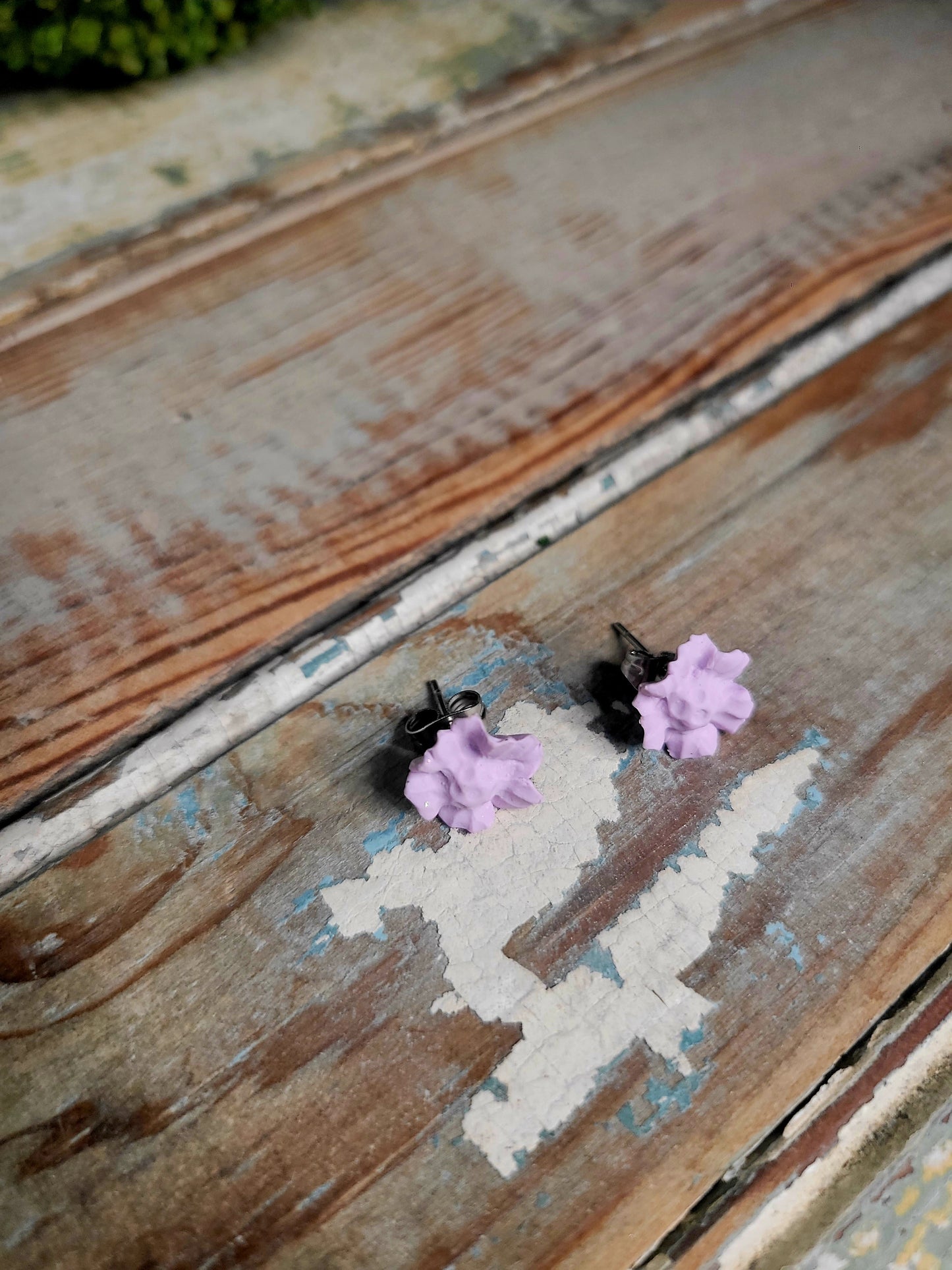 Lilac Stud Set