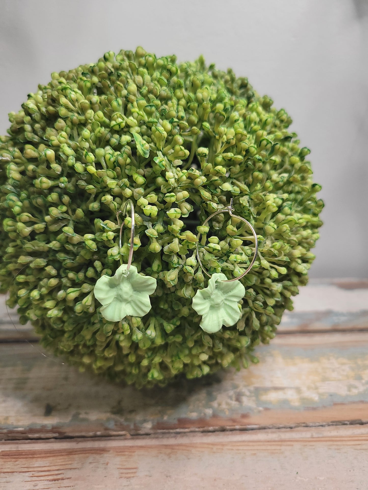 Primrose Hoops