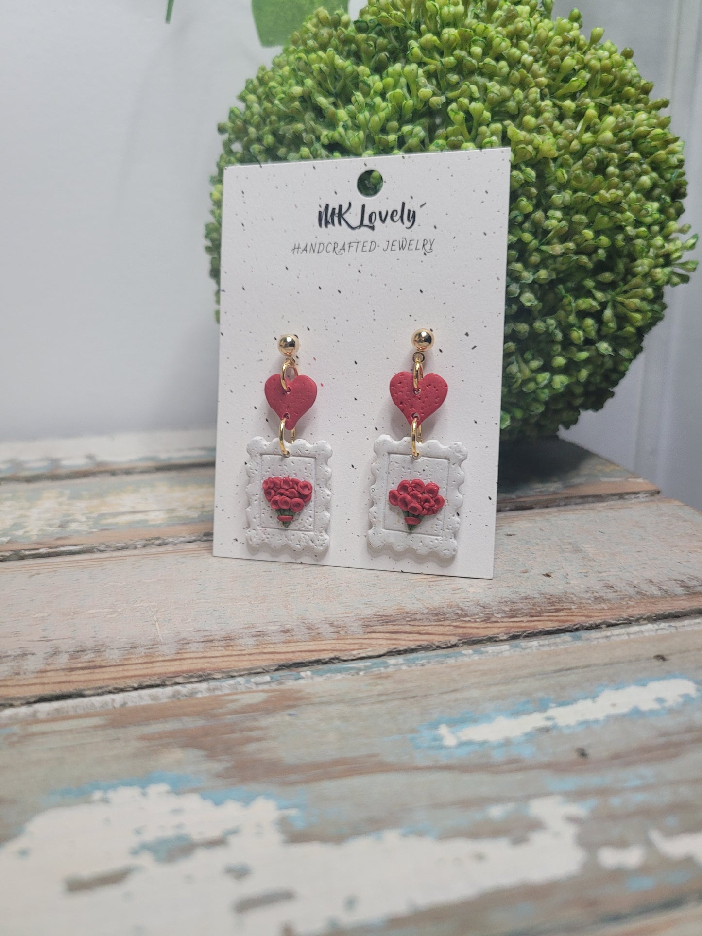 'A Dozen Roses' Drops