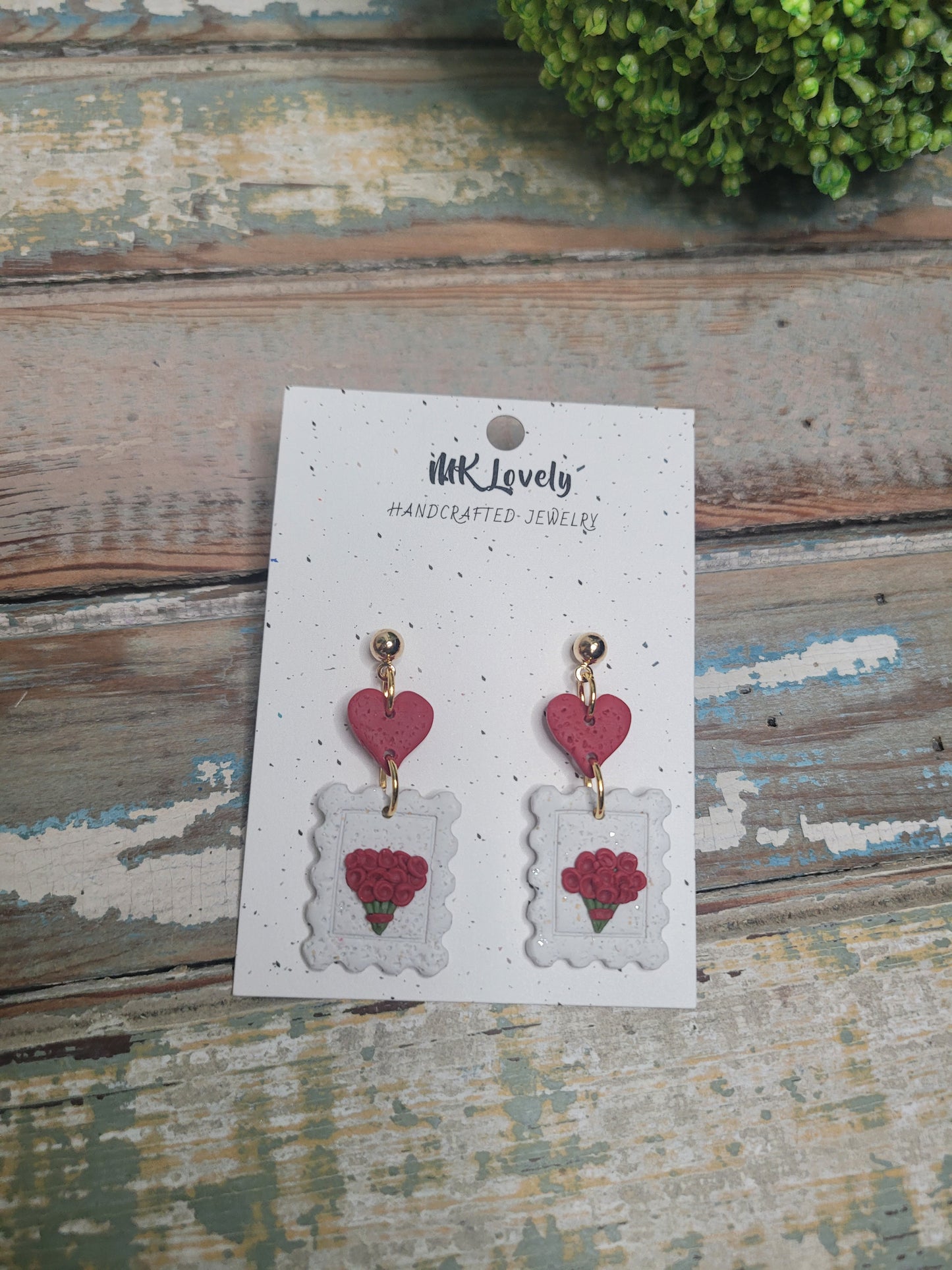 'A Dozen Roses' Drops