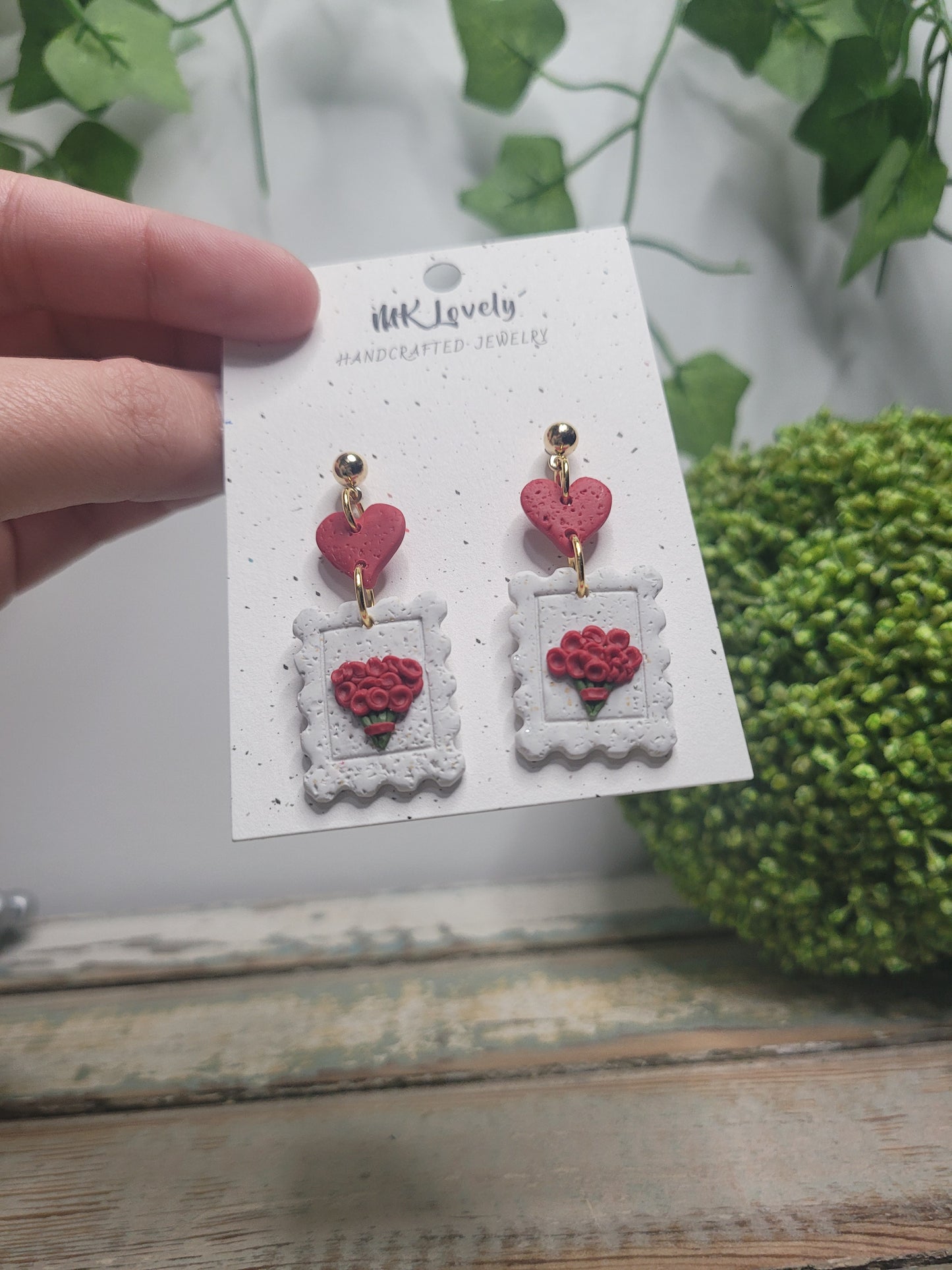 'A Dozen Roses' Drops