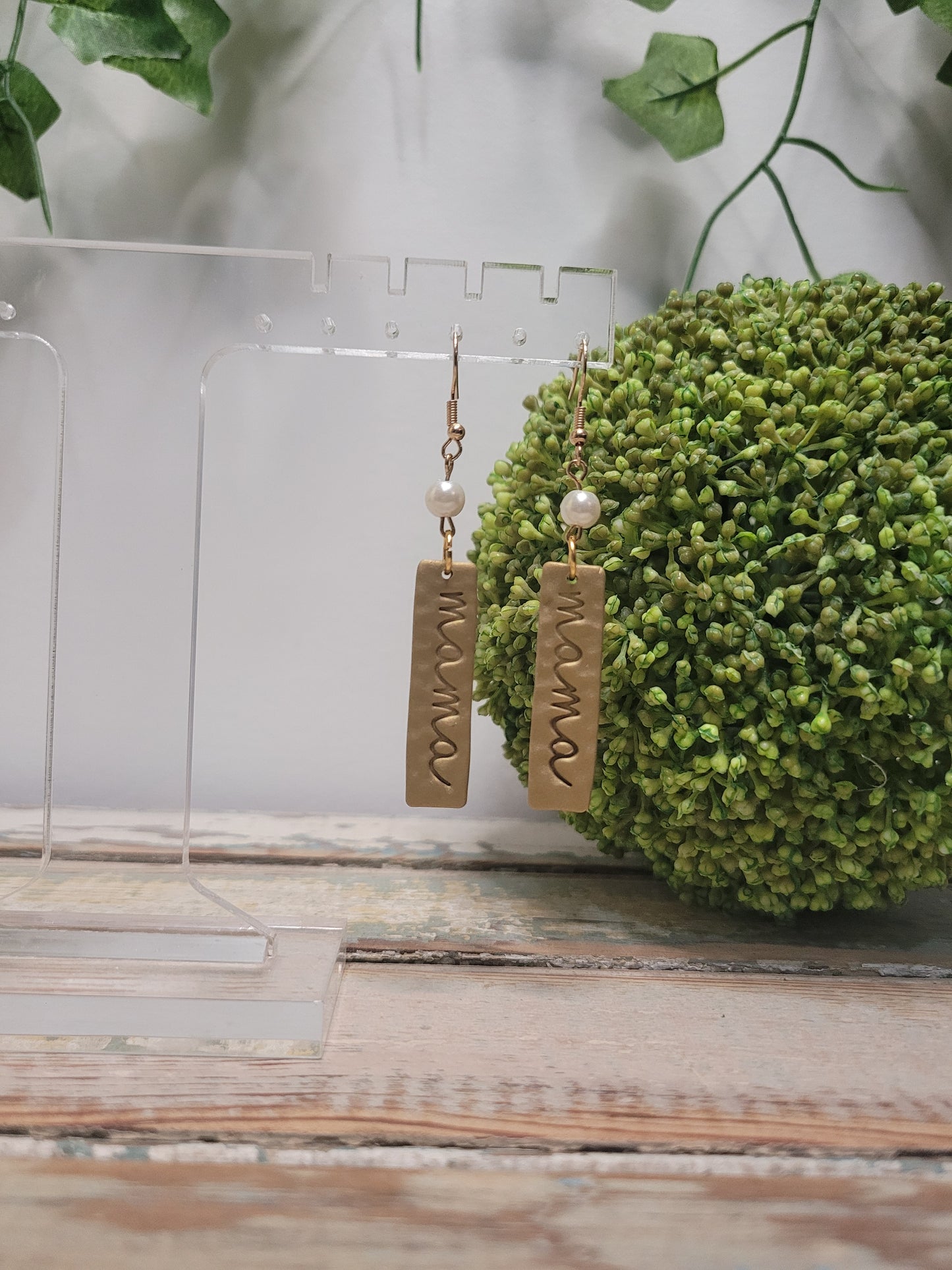 Pearl 'Mama' Hammered Clay Earrings