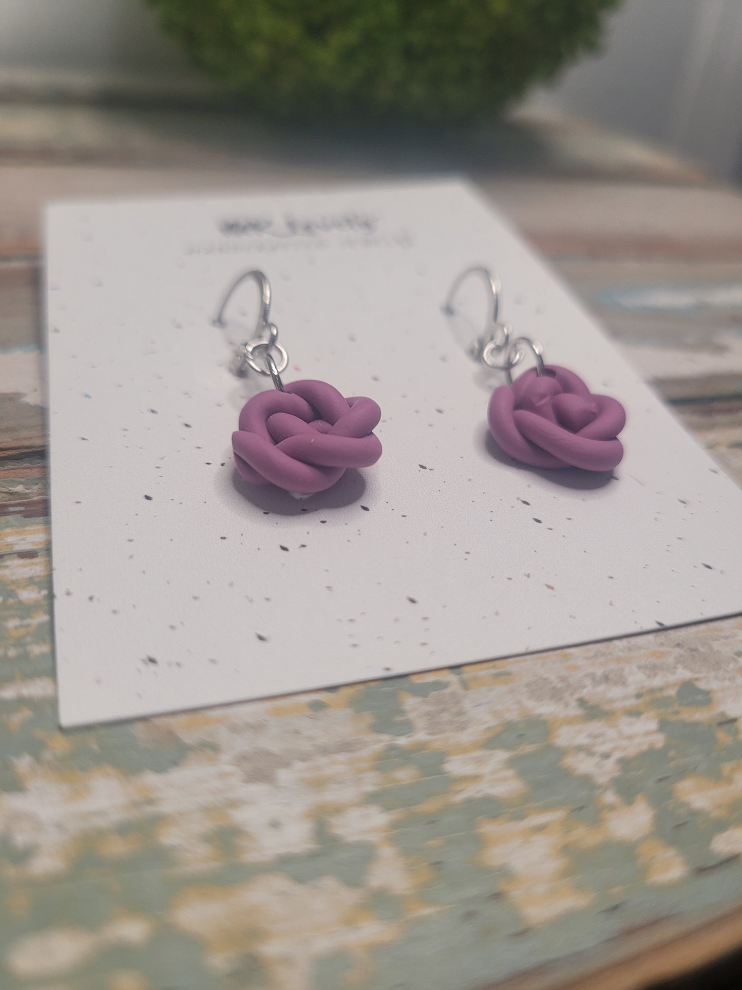 Twisted Knot Huggies