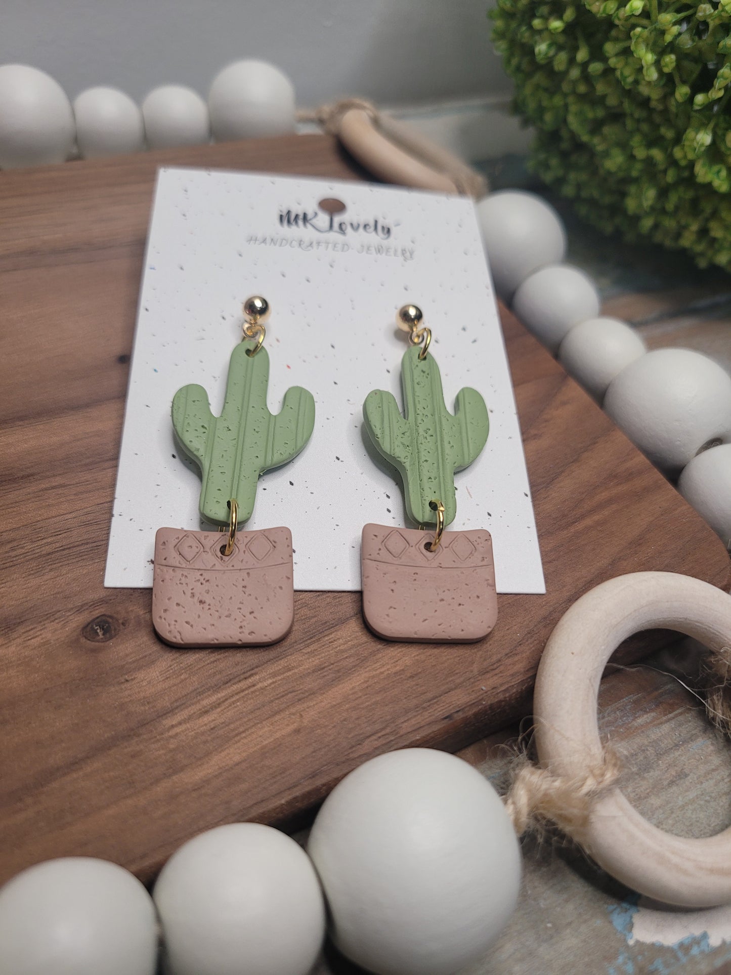 Plant Dangles