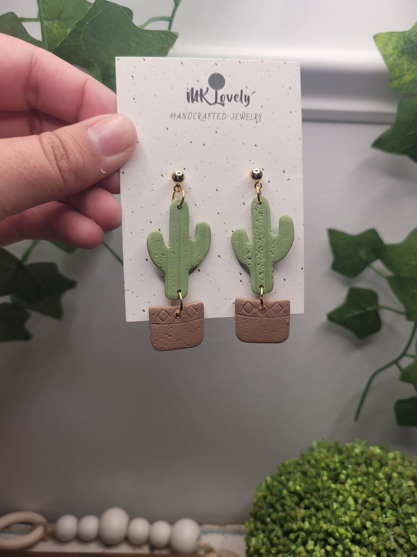 Plant Dangles