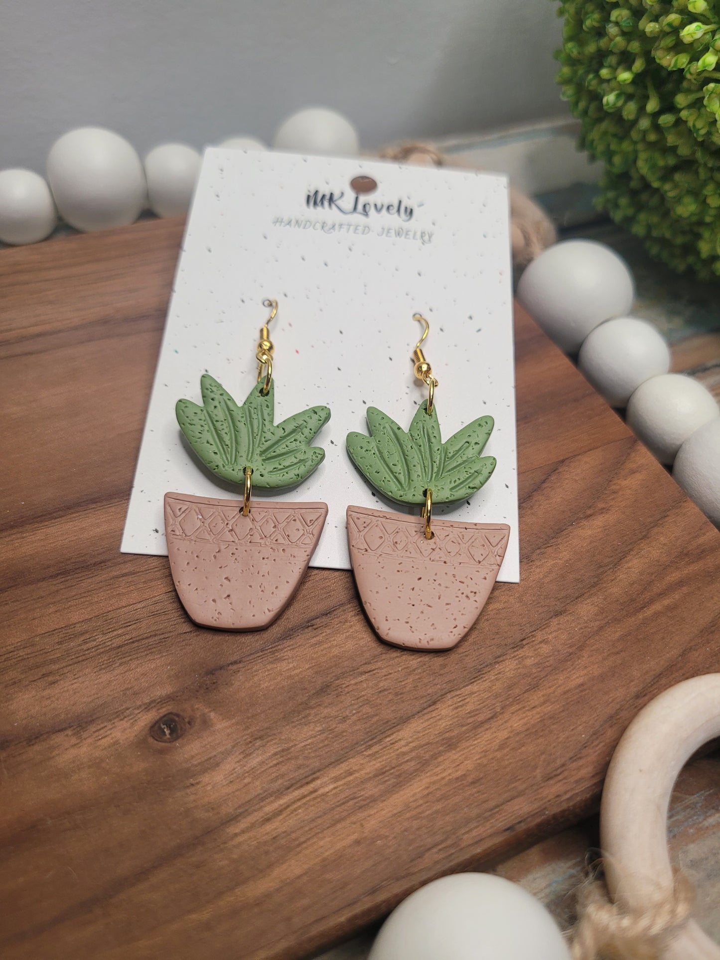 Plant Dangles