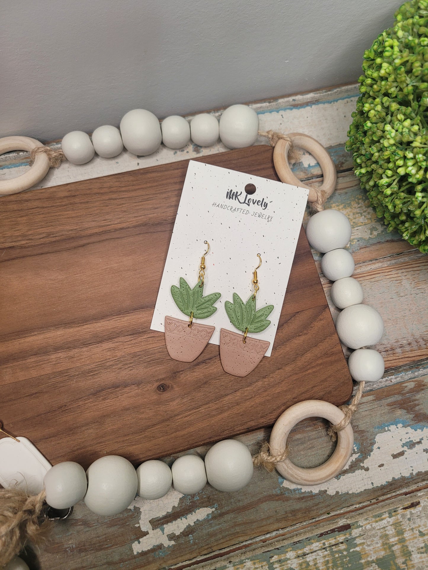 Plant Dangles