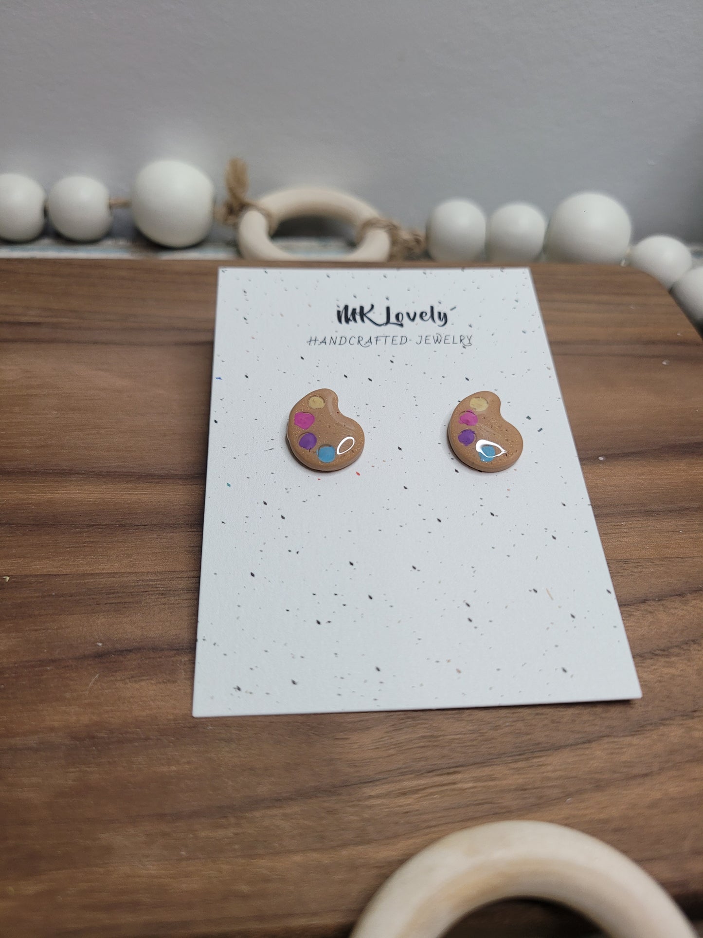 Paint Pallet Studs