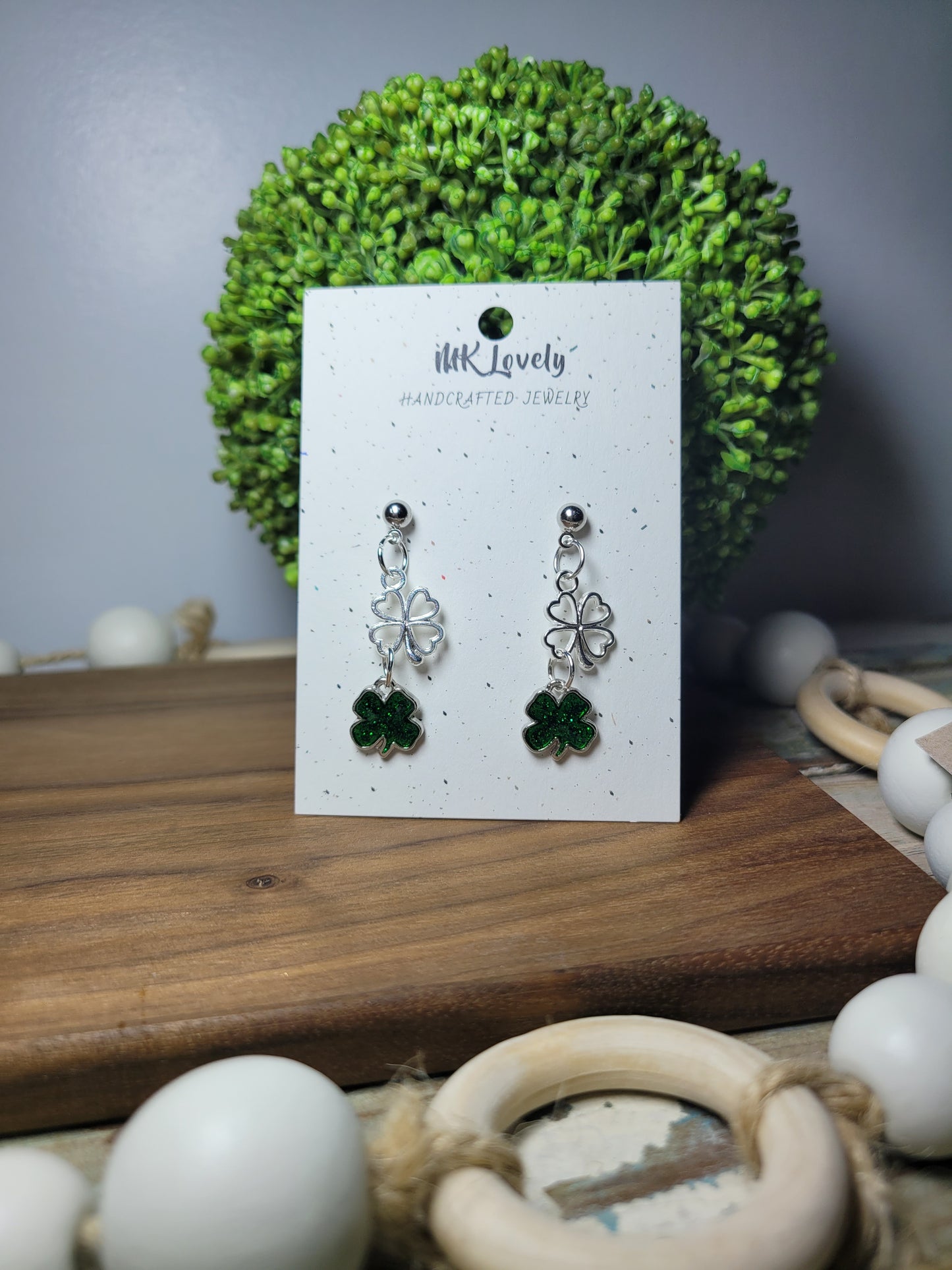 Tiered Clover Charmed Drops