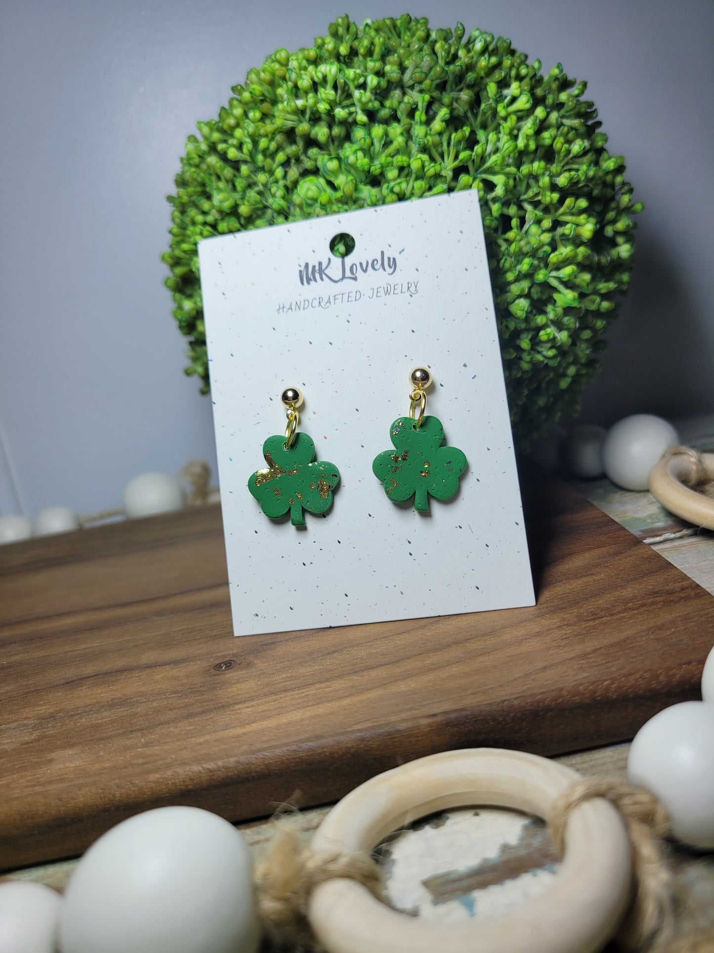 Speckled Foil Clover Drops
