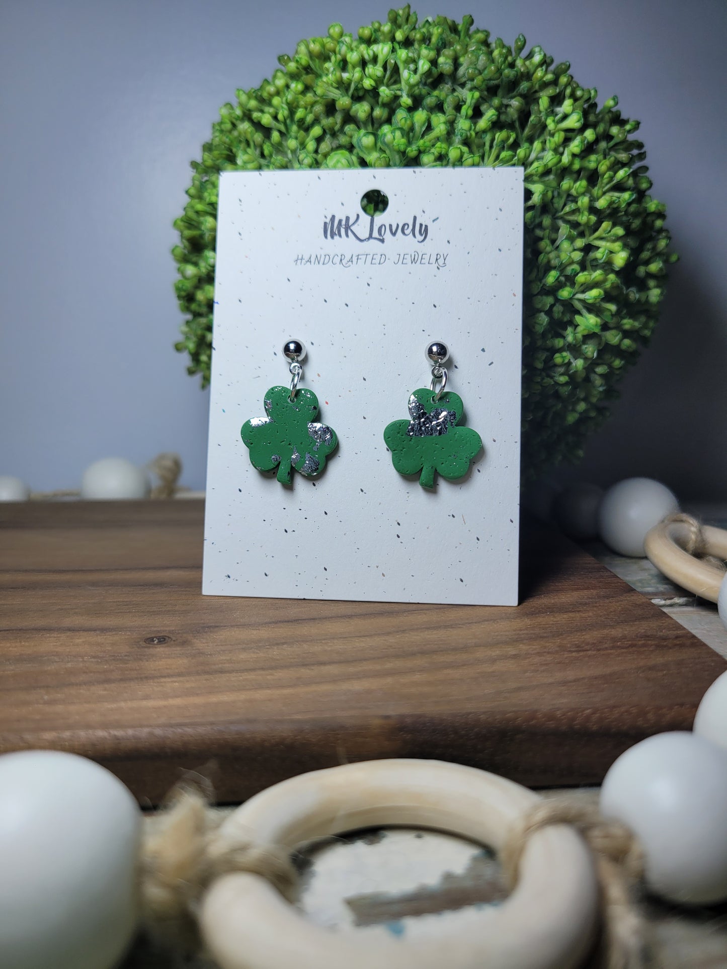 Speckled Foil Clover Drops