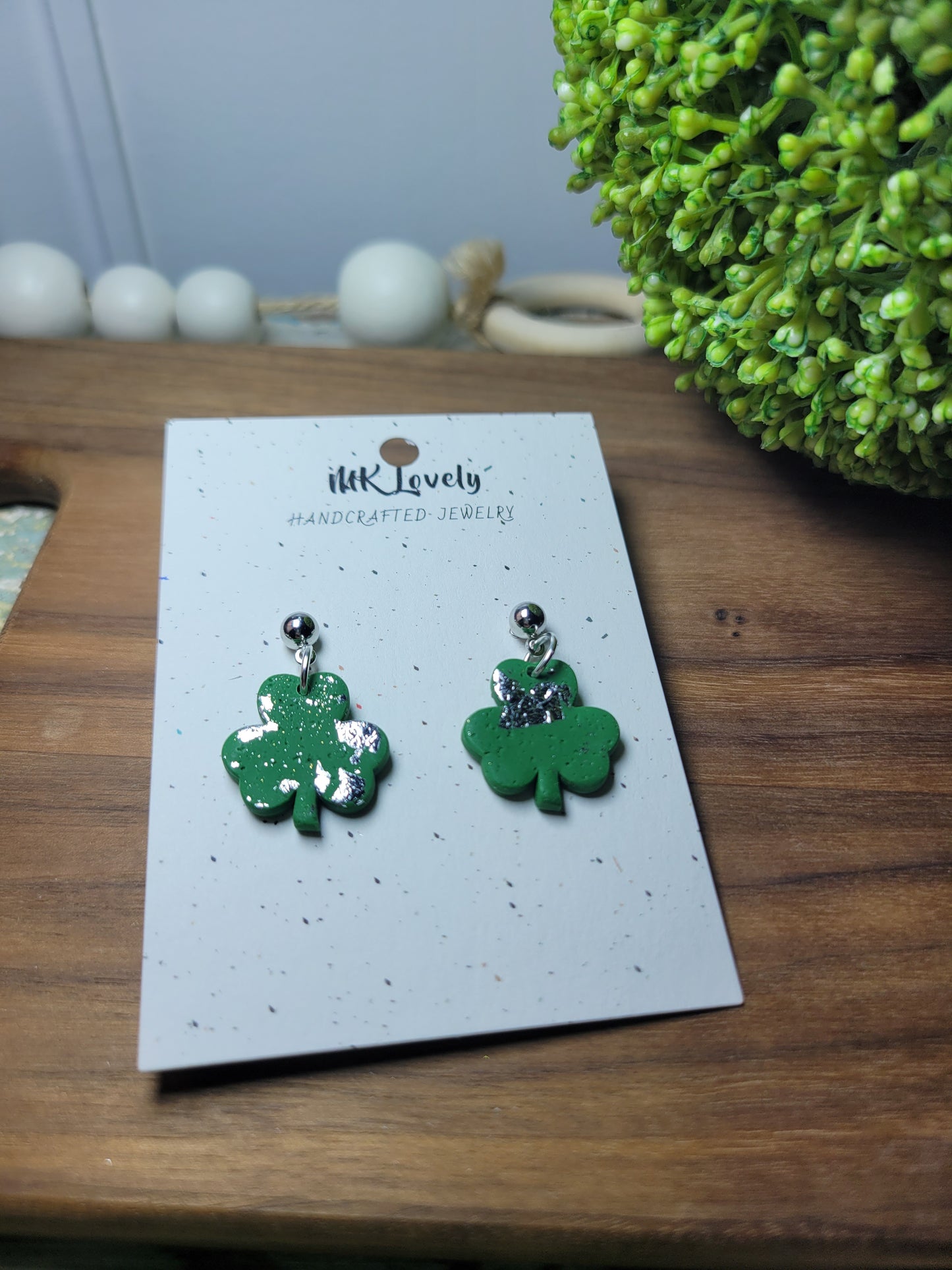 Speckled Foil Clover Drops