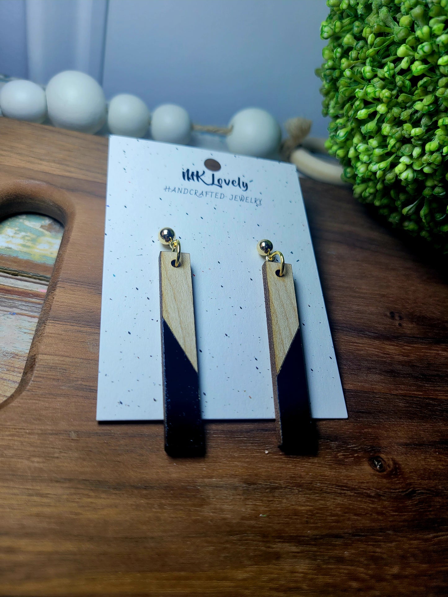 Wood/Black Bar Drops