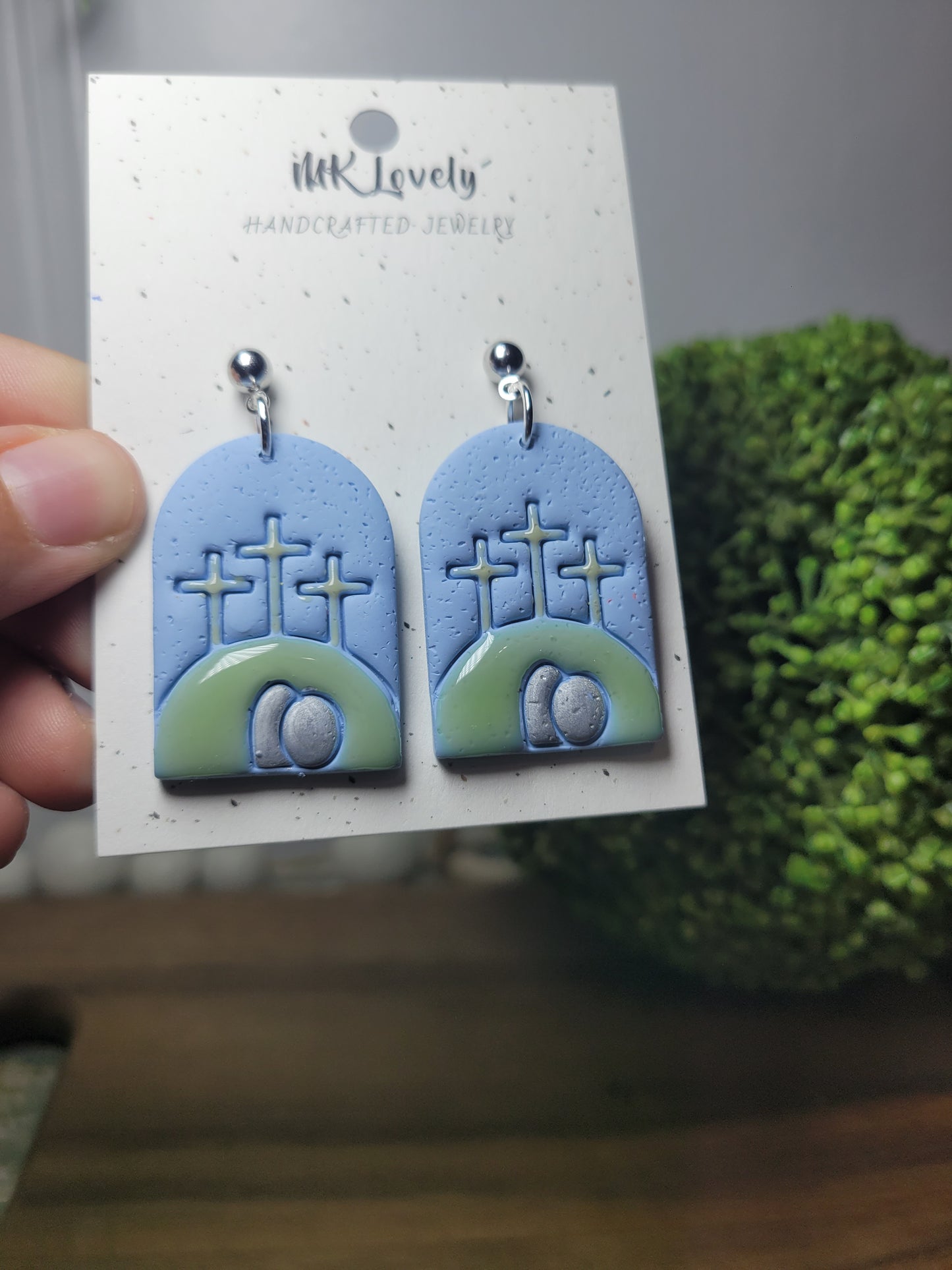 He is Risen Drops