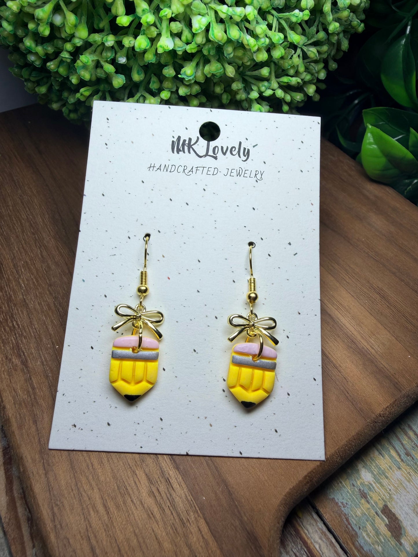 Pretty in No. 2 Dangles