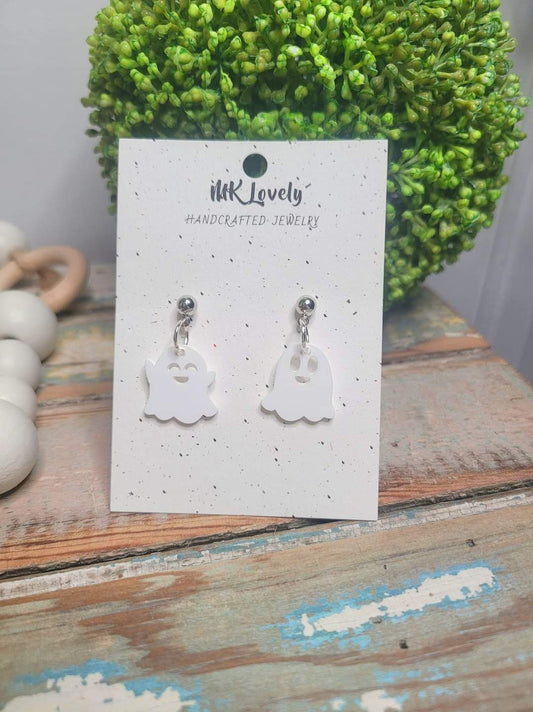 White Acrylic Cutesy Ghost Dangles