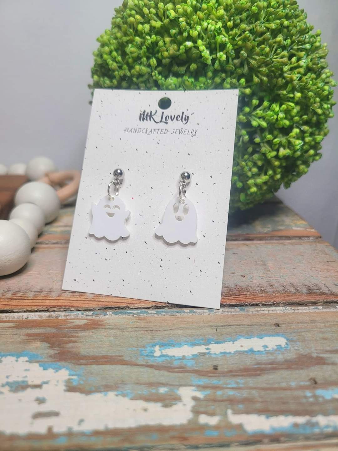 White Acrylic Cutesy Ghost Dangles