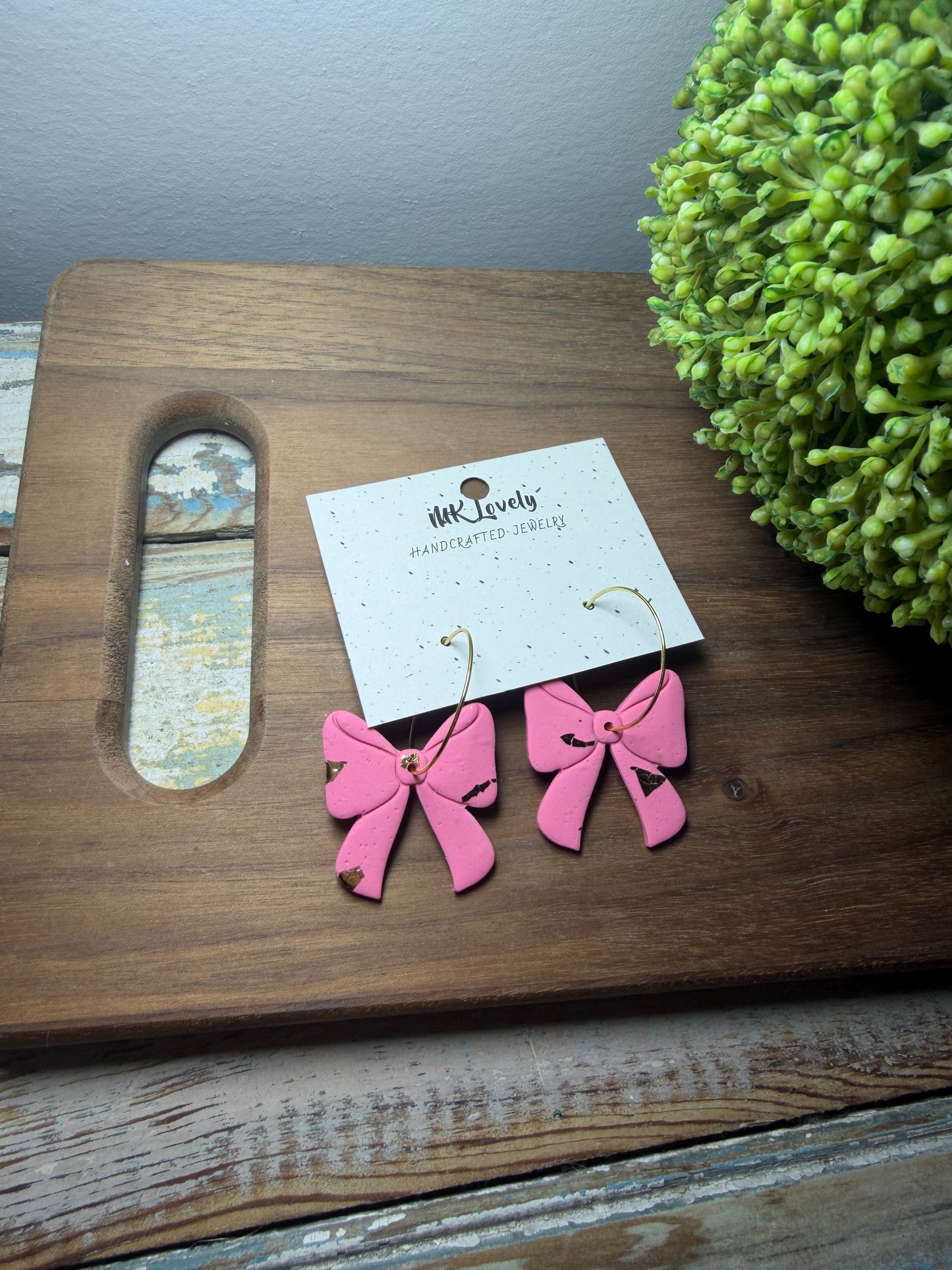 Sweetheart Bow Hoops