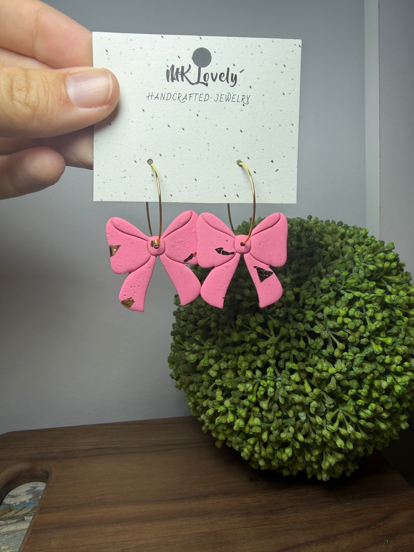 Sweetheart Bow Hoops