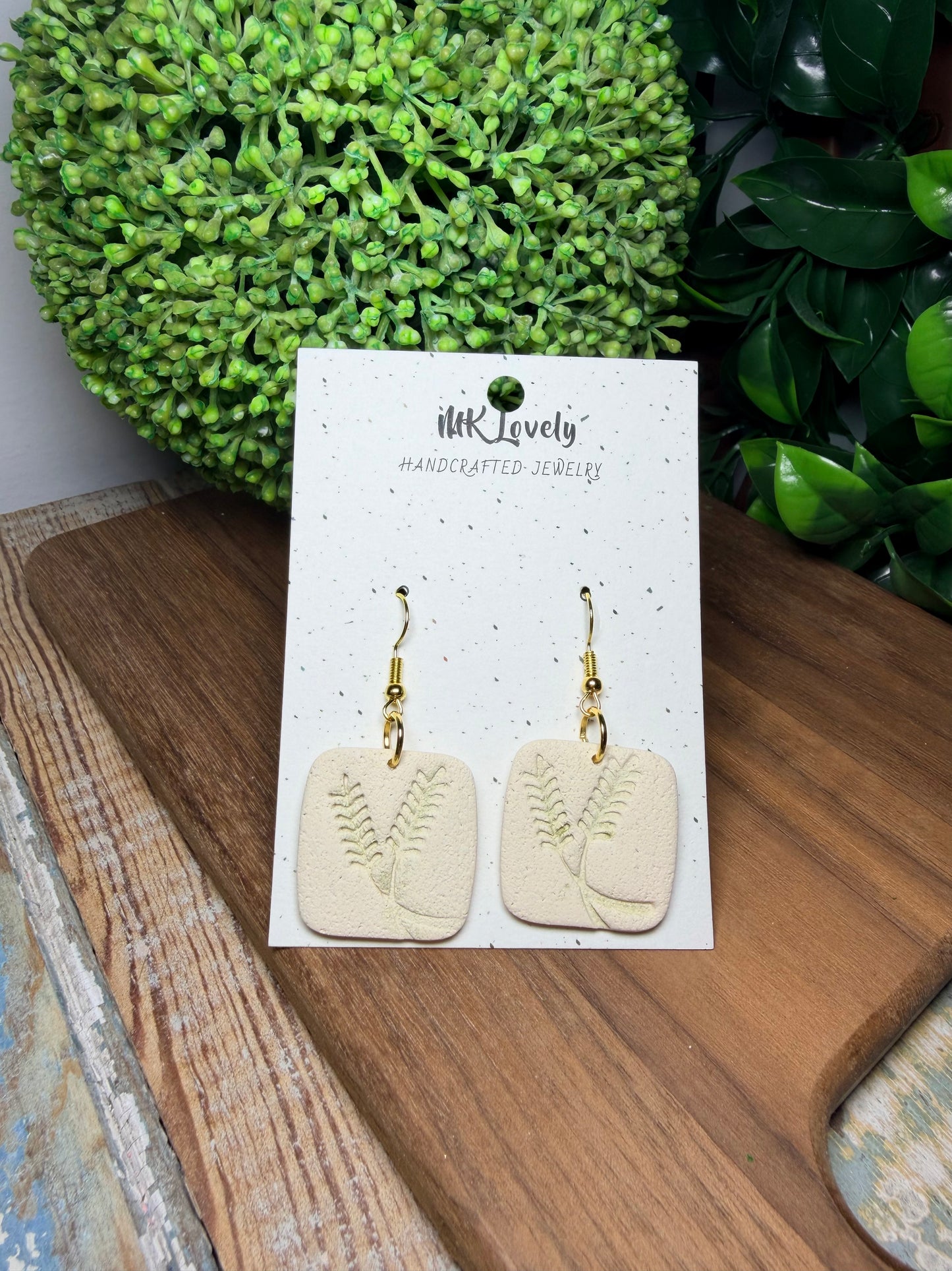 Fern & Sandstones