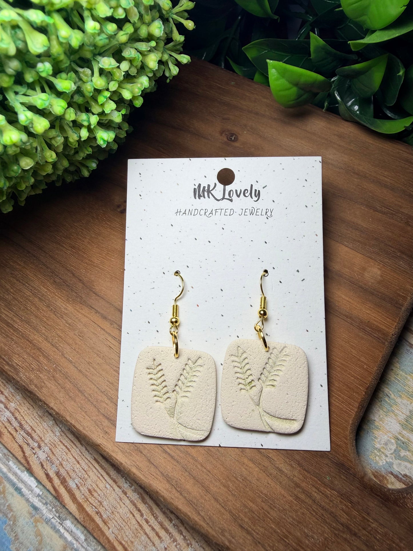 Fern & Sandstones