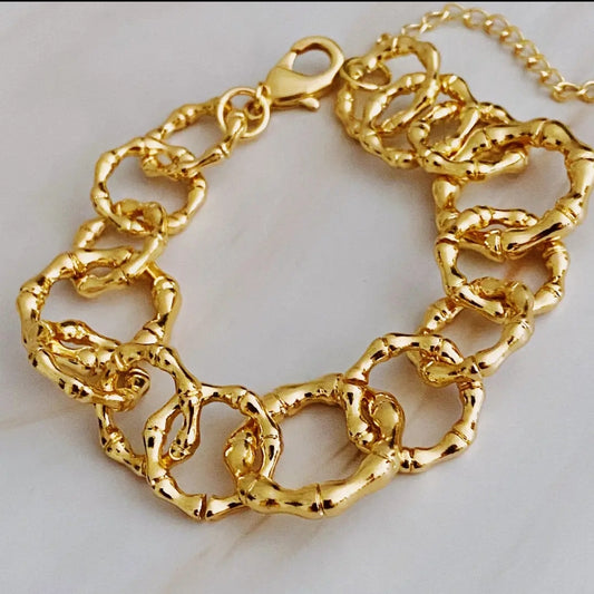 Artfully Linked Chain Bracelet