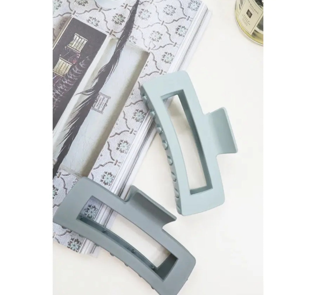 Matte Jumbo Rectangle Cutout Claw Clip