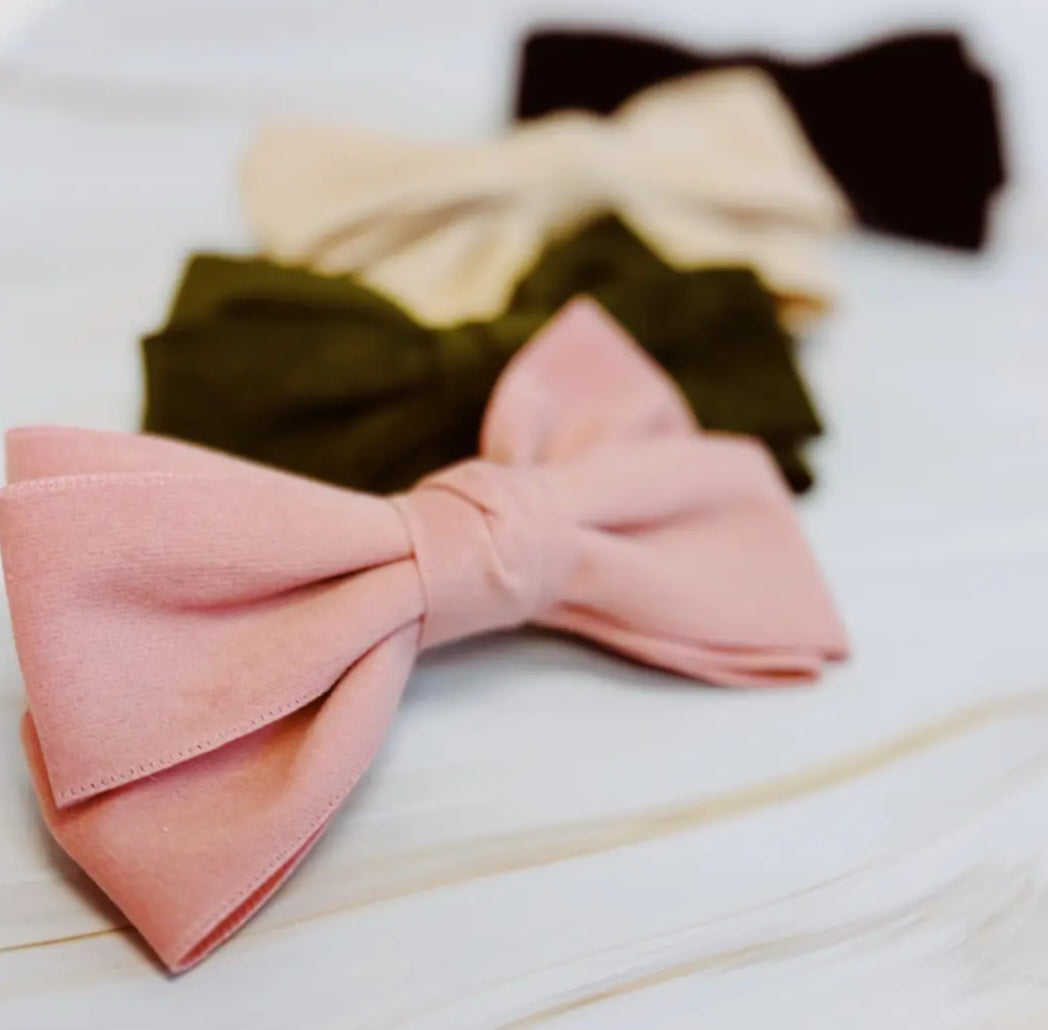 The Perfect Bow Hair Clip