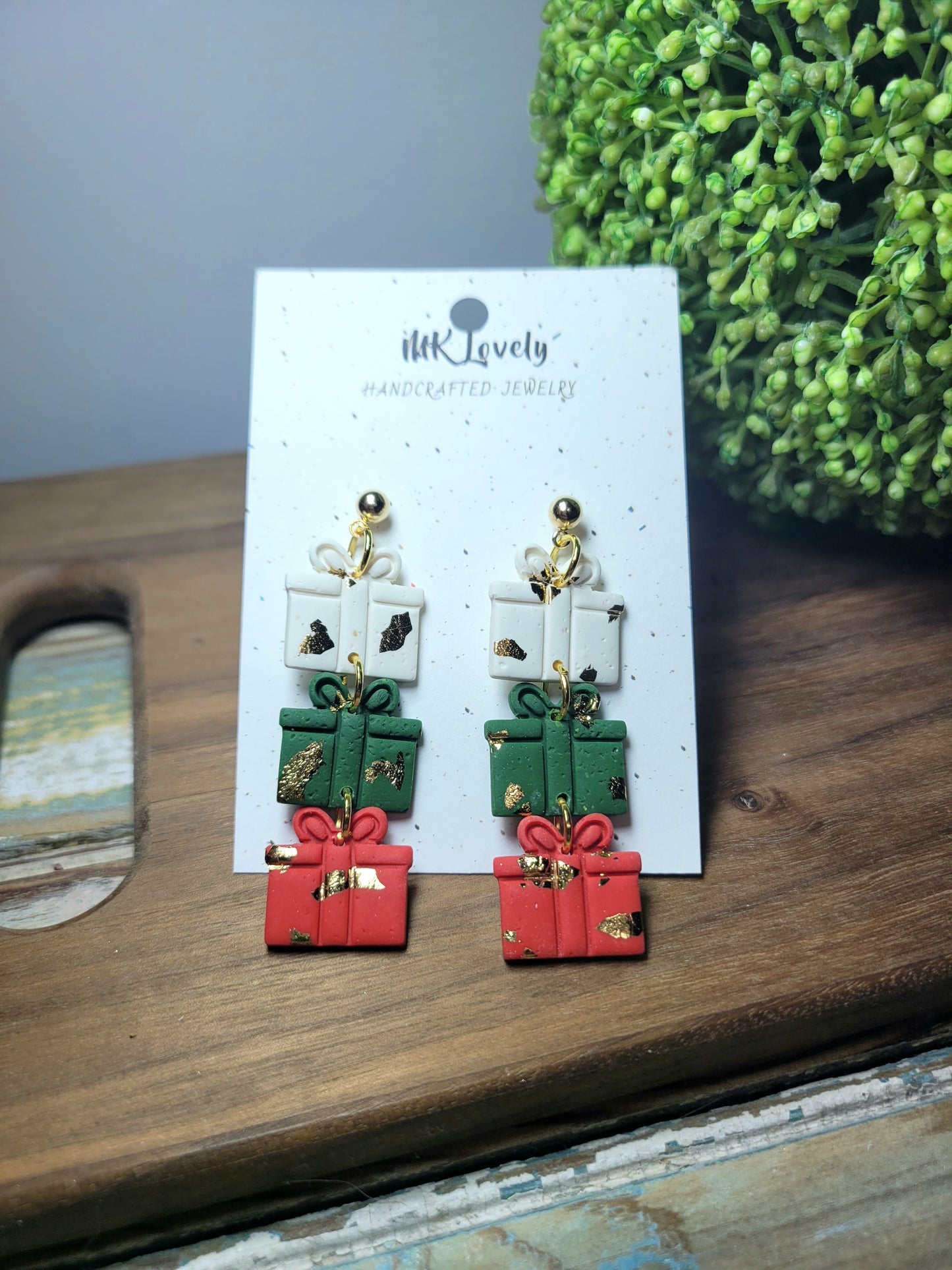 Tiered Present Drops