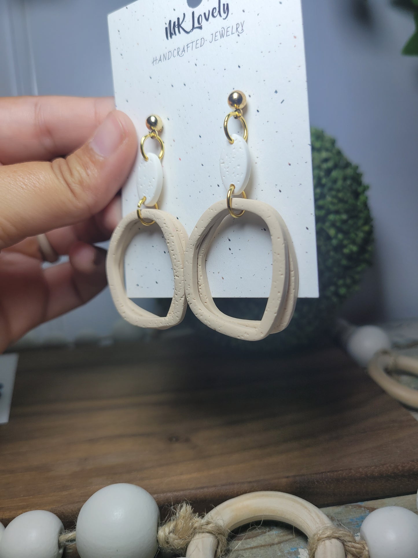 Double Ringed Beige Drops