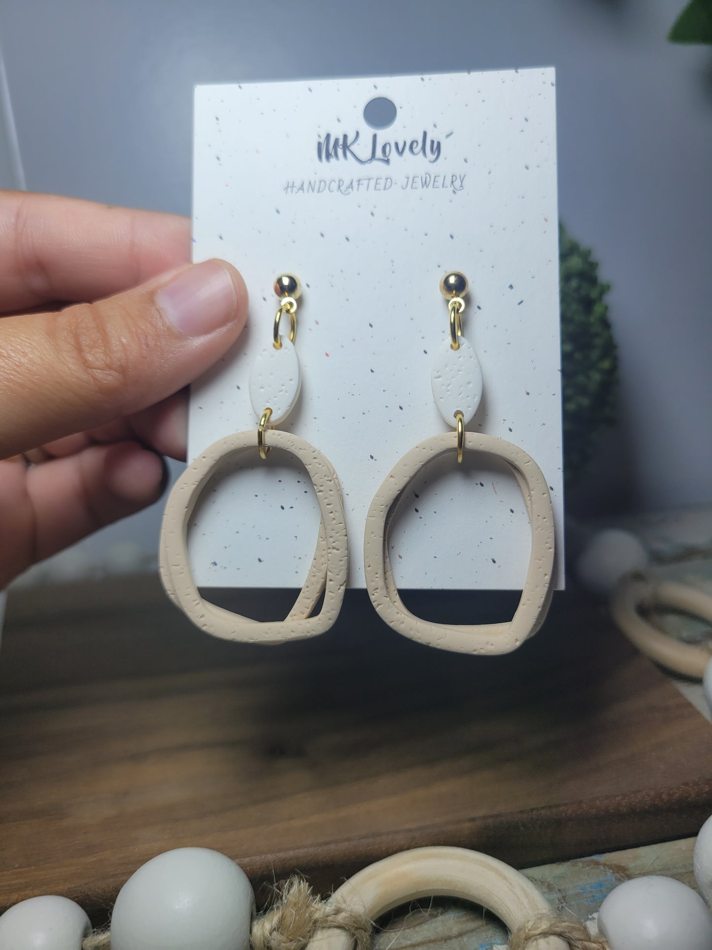 Double Ringed Beige Drops