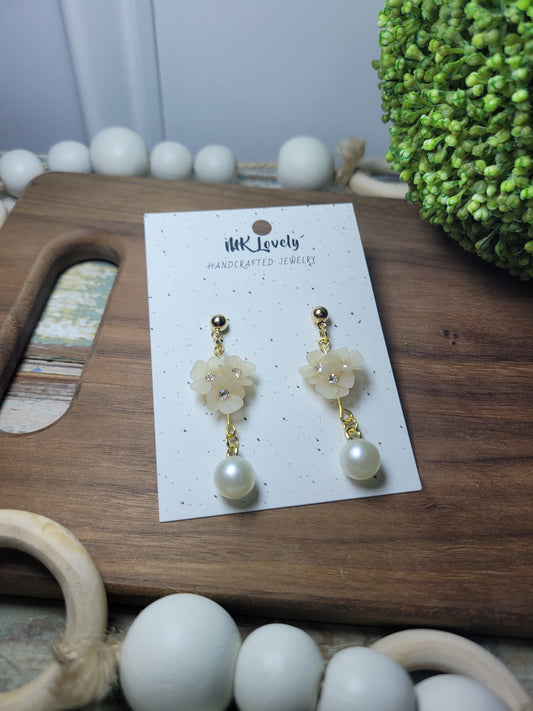 Translucent Flower & Pearl Earrings