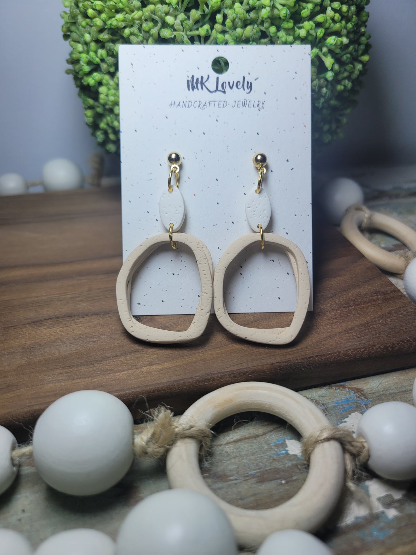 Double Ringed Beige Drops