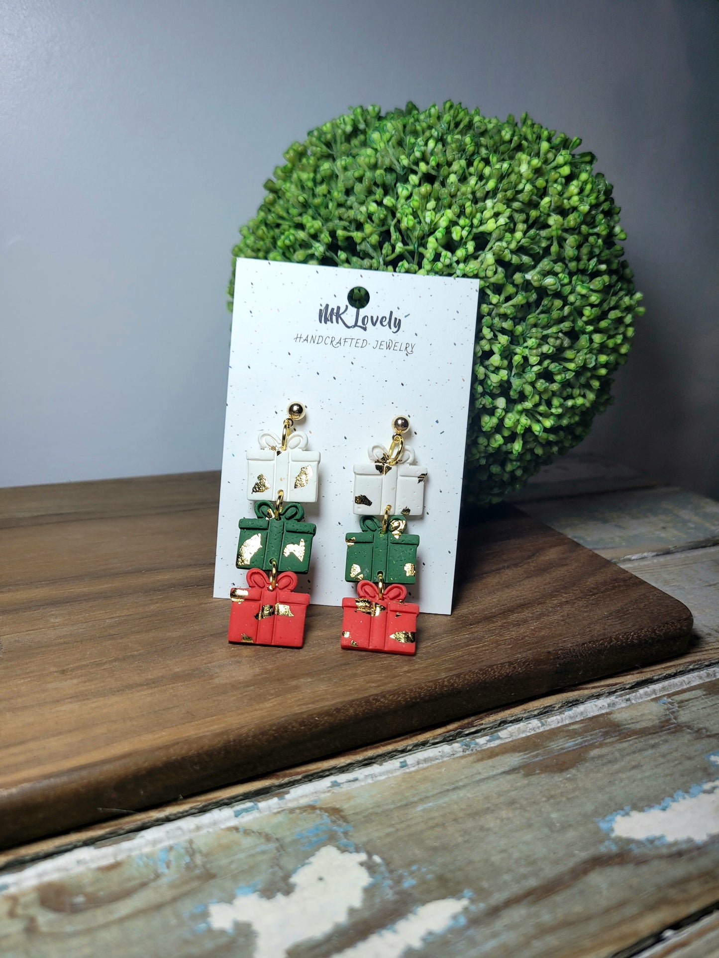 Tiered Present Drops