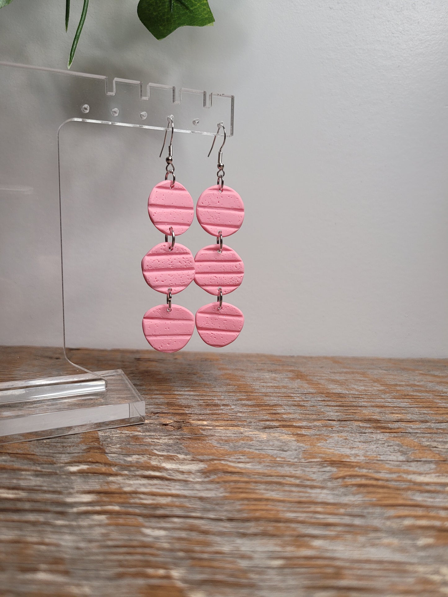 Ridged 3-Tier Dangles